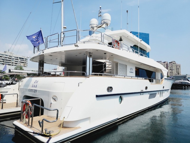 高雄市苓雅區 | 亞果遊艇