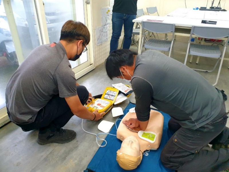 CPR+AED急救教育訓練 | 東鑫龍營造有限公司
