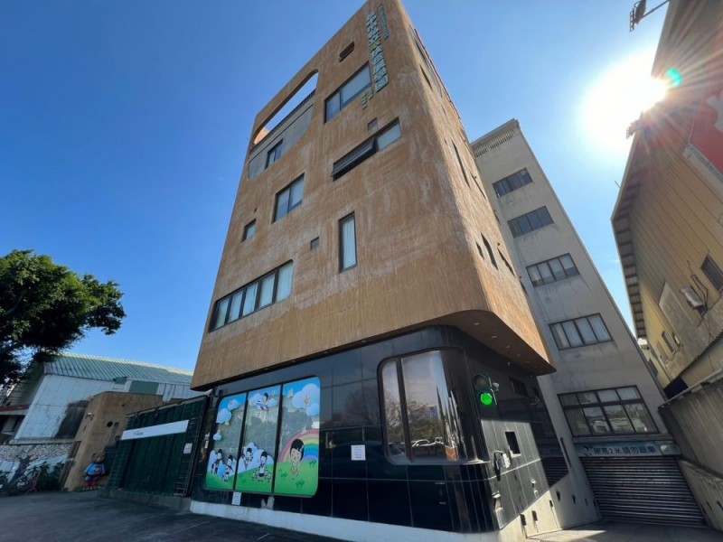 台中市西屯區 | 財團法人台灣兒童暨家庭扶助基金會 | 附設台中市私立家扶發展學園