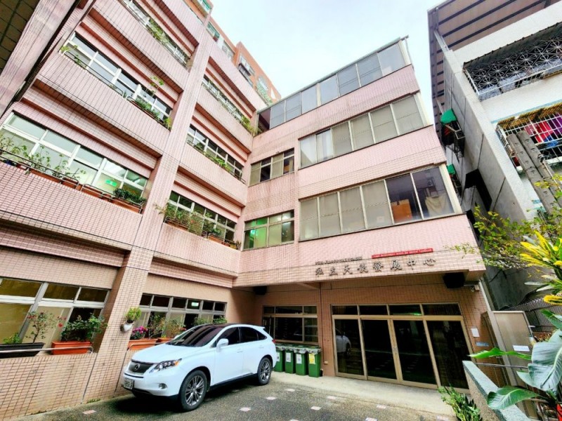 桃園市八德區｜財團法人台灣省天主教會新竹教區｜附設桃園市私立天使發展中心｜宇界企業有限公司