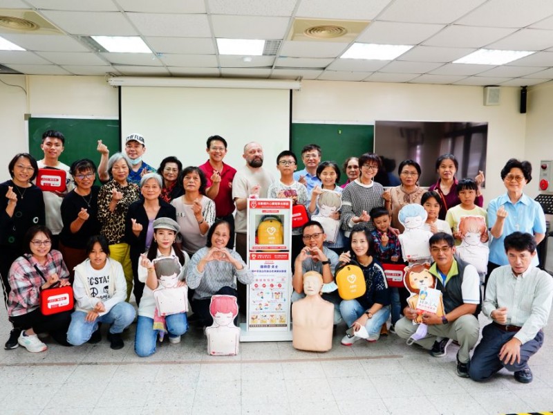 【公益捐贈AED】屏東縣萬巒鄉 萬金聖母聖殿 | 感謝 潘順旦 女士、Cindy小姐善心捐贈 | 臺灣最美的古老教堂 | 三級古蹟