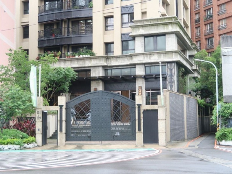 新北市中和區 | 墨濤院社區｜百欣建設