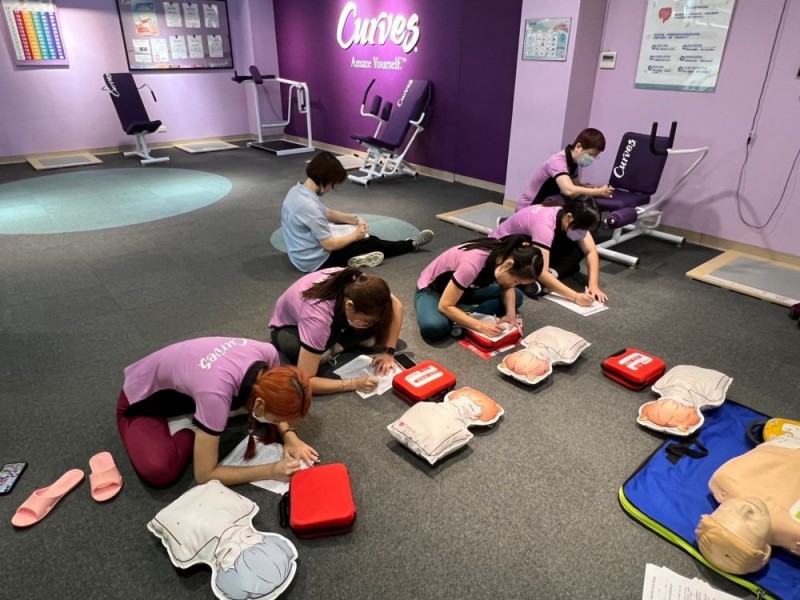 CPR+AED急救教育訓練 | Curves可爾姿環狀運動 | 北投店