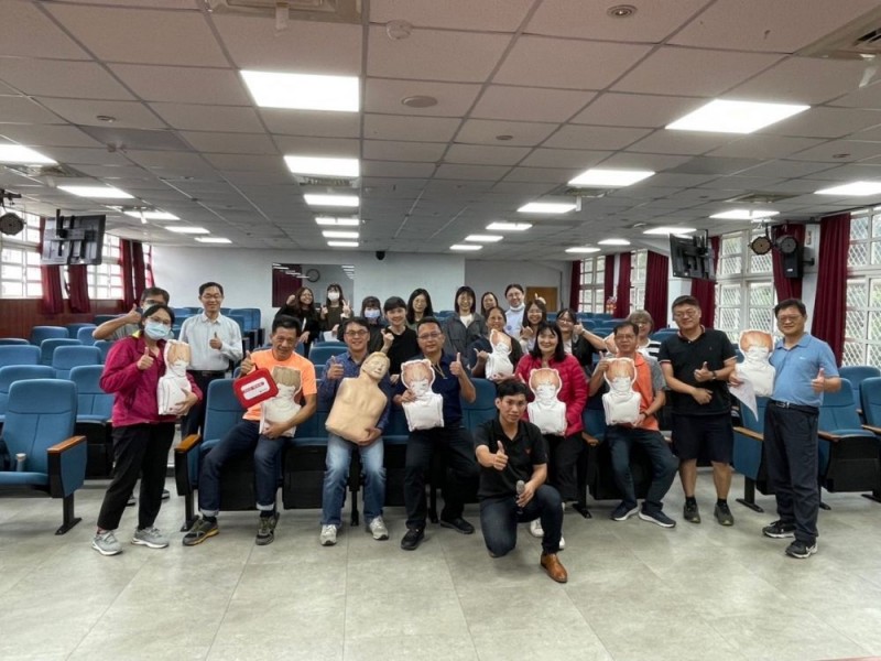 CPR+AED急救教育訓練 | 桃園市建國國民小學