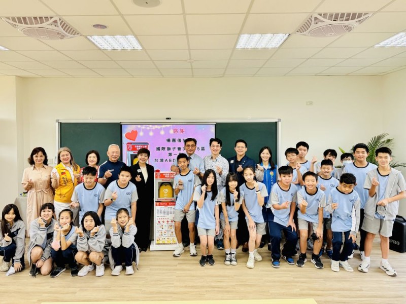 【公益捐贈AED】新竹縣竹北市文興國民中學 | 感謝 國際獅子會300B 6區25-26總監 黃秀卿與獅友們、金豐禾企業股份有限公司 善心捐贈