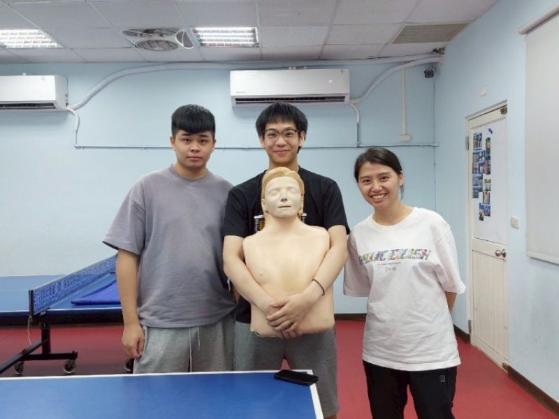 CPR+AED急救教育訓練 | 拍拍桌球館