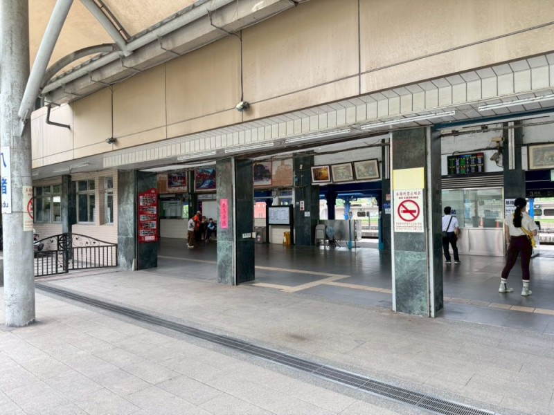 基隆市暖暖區 | 國營臺灣鐵路股份有限公司 | 八堵車站