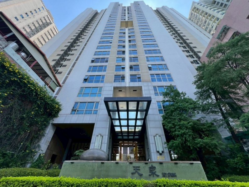 新北市八里區 | 天泉大廈